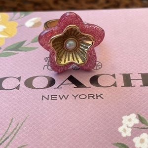 🌸Coach Floral Ring 🌸